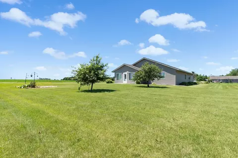 114 8th St S, Hoffman, MN 56339 photo 8