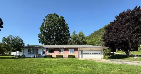 w12414 Wisconsin 35, Stockholm, WI 54769