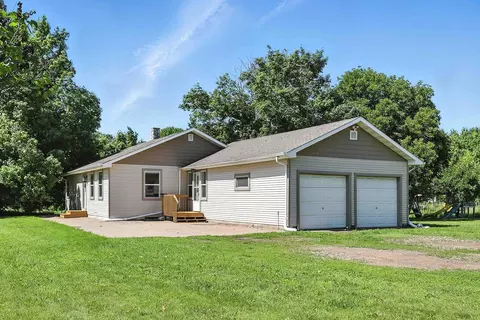 2314 347th Ave NE, Cambridge, MN 55008