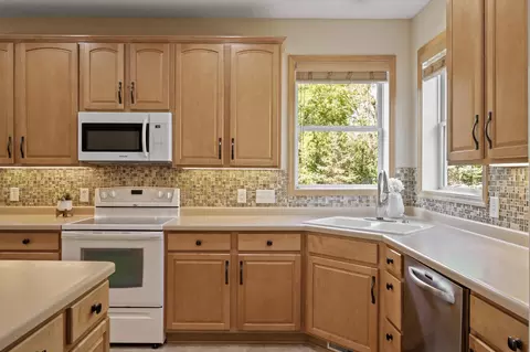Kitchen - 529 S Creek Dr N, Champlin, MN 55316 photo 3 of 5