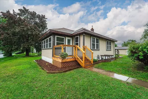159 9th St S, South Saint Paul, MN 55075