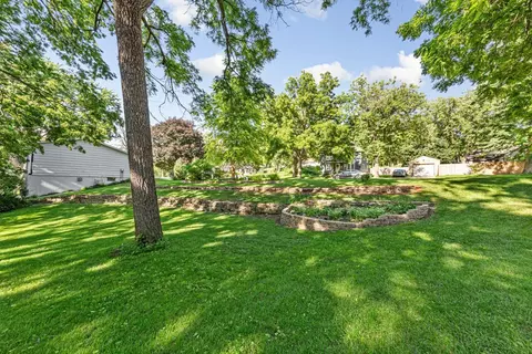 128 5th Ave SW, Faribault, MN 55021 photo 8
