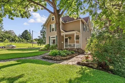 128 5th Ave SW, Faribault, MN 55021 photo 2