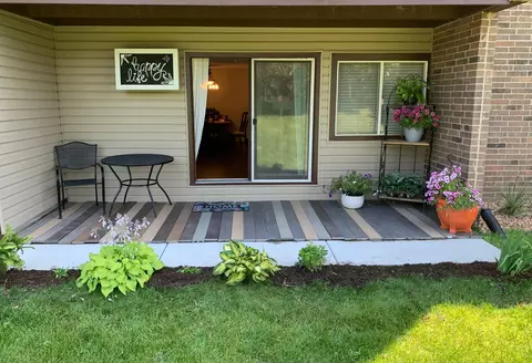 Exterior - 3420 Golfview Dr #114, Eagan, MN 55123 photo 1 of 7