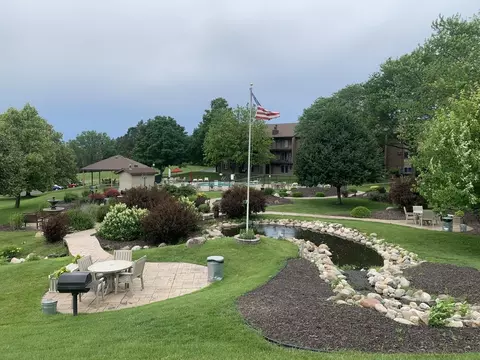 Exterior - 3420 Golfview Dr #114, Eagan, MN 55123 photo 2 of 7