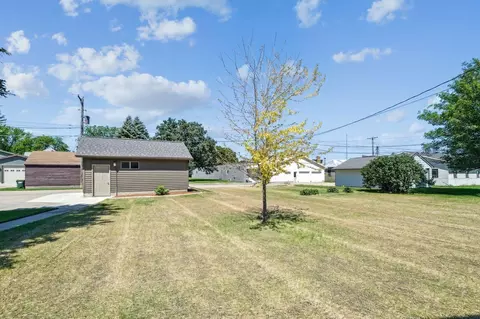 Exterior - 330 2nd St E, Hector, MN 55342 photo 3 of 4