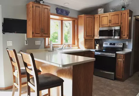 2011 49th St SE, Saint Cloud, MN 56304 photo 2