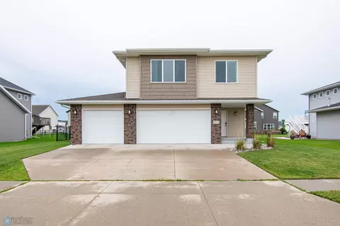1131 29 Ave W, West Fargo, ND 58078