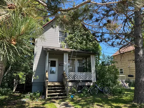 518 W 3rd Ave, Keewatin, MN 55753
