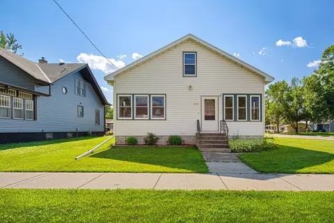 400 Pine St, Nicollet, MN 56074