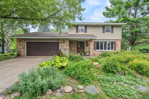 641 Parkview Dr, New Richmond, WI 54017