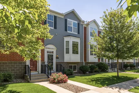 15716 Fox Cir, Apple Valley, MN 55124