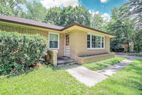 1970 Maryknoll Ave, Maplewood, MN 55109