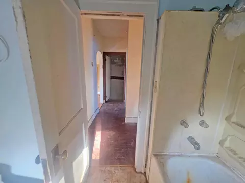 Entry Way - 2001 Shilhon Rd, Duluth, MN 55804 photo 4 of 4