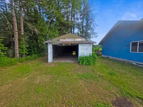 Exterior - 2001 Shilhon Rd, Duluth, MN 55804 photo 2 of 5