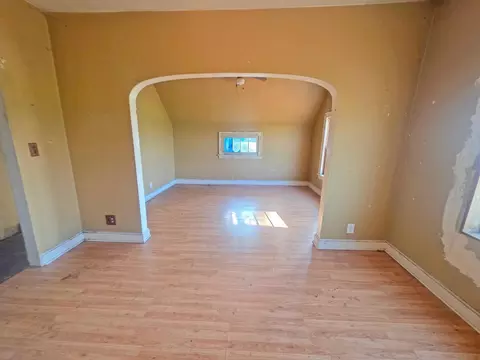 Living - 2001 Shilhon Rd, Duluth, MN 55804 photo 7 of 7