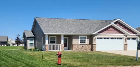307 14th St N, Cold Spring, MN 56320 photo 2