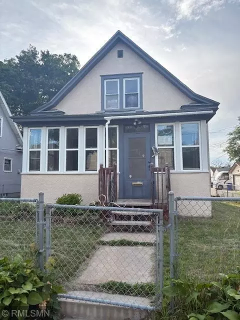708 Hamline Ave N, Saint Paul, MN 55104