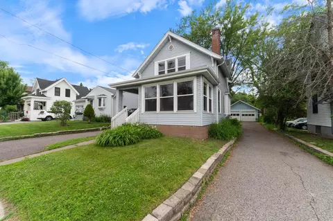 211 W Saint Marie St, Duluth, MN 55803