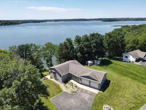 14780 Shields Lake Trl, Faribault, MN 55021 photo 5