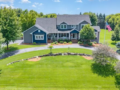 2605 Thoroughbred Ln, Orono, MN 55356