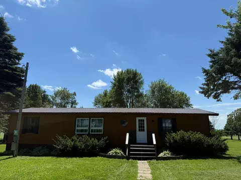 5020 County 11 Blvd, Kenyon, MN 55946