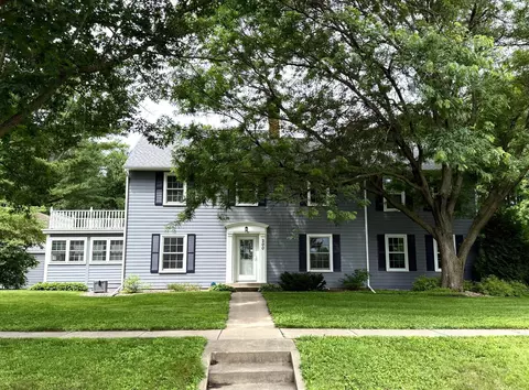 200 Oak St S, Northfield, MN 55057