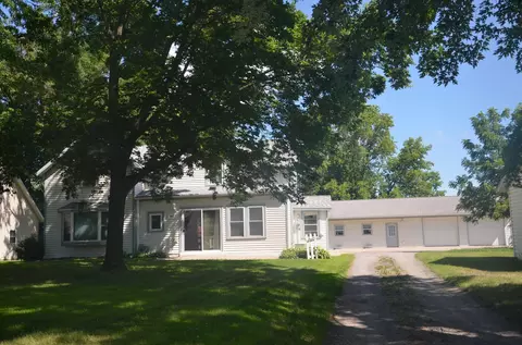 614 W 5th St, Litchfield, MN 55355