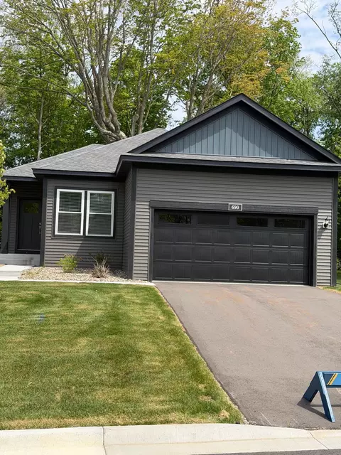 690 Aspen Ln, Montrose, MN 55363