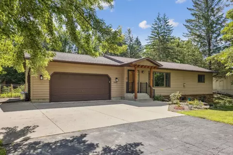 2466 Imperial Dr, Saint Cloud, MN 56301