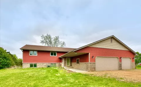 1043 Labarge Rd, Hudson, WI 54016