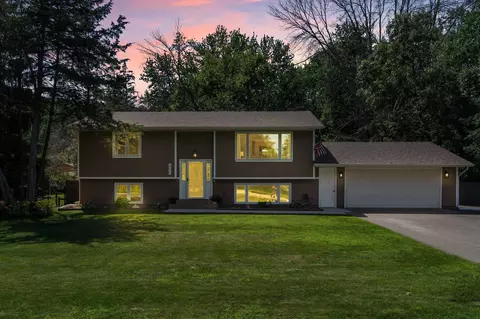 350 Quality Ave N, Lakeland, MN 55043