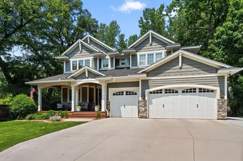 297 Glenbrook Rd N, Wayzata, MN 55391