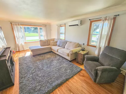 460 S 3rd St, Bird Island, MN 55310 photo 6