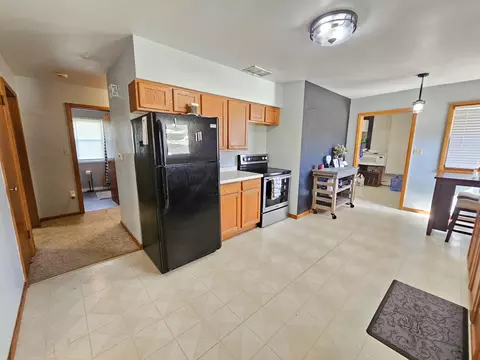 460 S 3rd St, Bird Island, MN 55310 photo 8