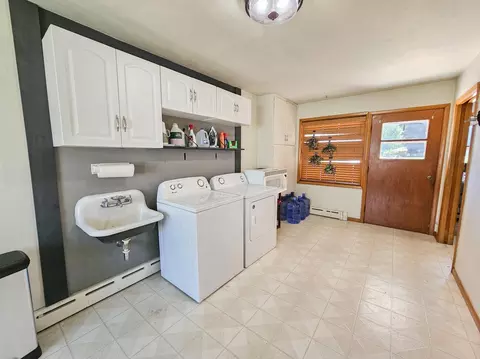 460 S 3rd St, Bird Island, MN 55310 photo 21