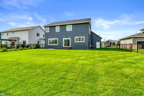 Exterior - 6176 Marigold Loop S, Fargo, ND 58104 photo 7 of 9