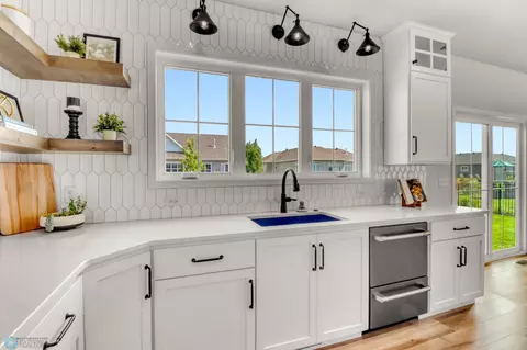 Kitchen - 6176 Marigold Loop S, Fargo, ND 58104 photo 7 of 11