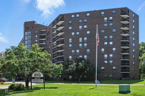 6615 Lake Shore Dr S #317, Richfield, MN 55423