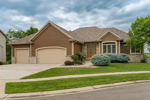2663 Braeburn Ln SW, Rochester, MN 55902
