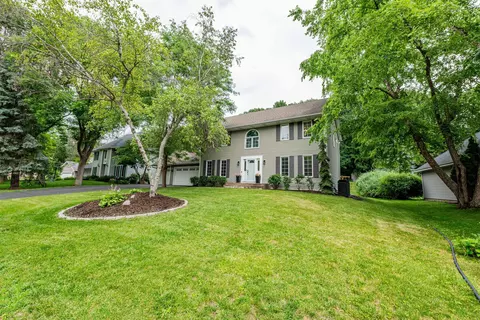4810 Juneau Ln N, Plymouth, MN 55446