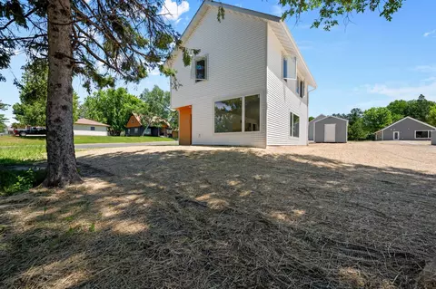 740 NW 8th Ave, Grand Rapids, MN 55744