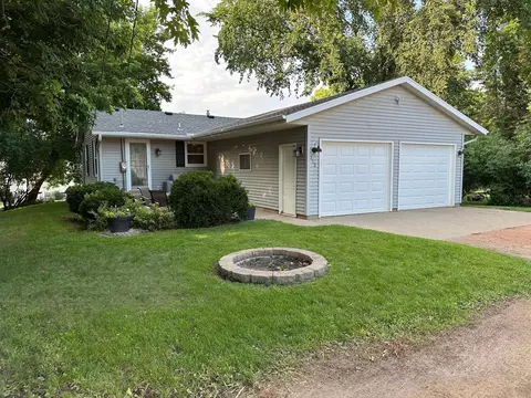 313 Wilson St W, Norwood Young America, MN 55368