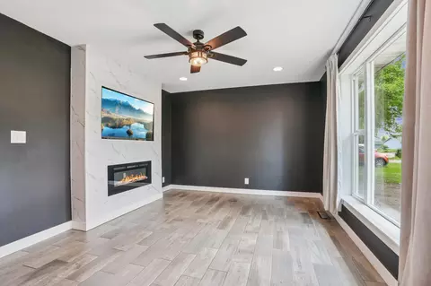 Living - 630 Willow St, Baldwin, WI 54002 photo 2 of 3