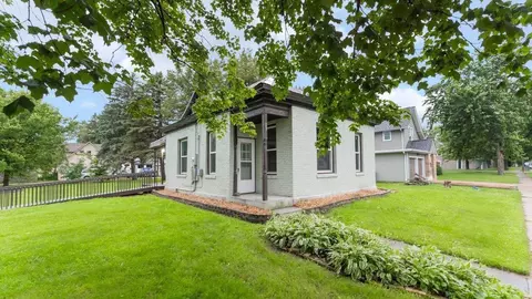 23 Oak St N, Lester Prairie, MN 55354