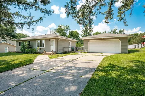 4017 Mica Trl, Eagan, MN 55122