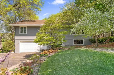 9610 28th Ave N, Plymouth, MN 55441
