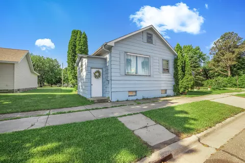 285 Main St, Bowlus, MN 56314