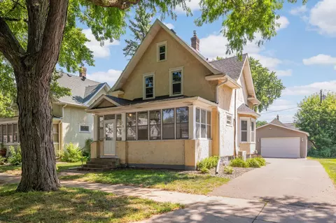 386 Arbor St, Saint Paul, MN 55102