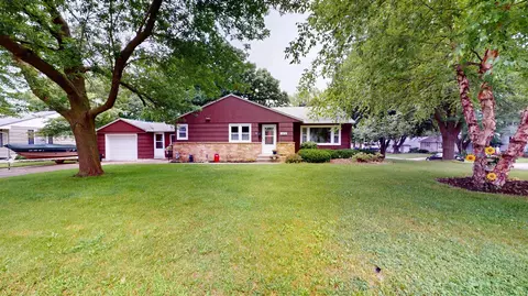 1402 W Clark St, Albert Lea, MN 56007
